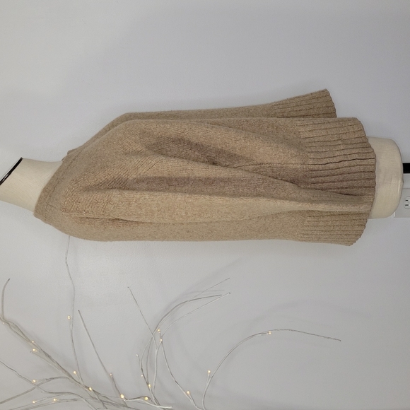 Zara Knit Oversized Tan Sweater SZ S - Picture 2 of 8